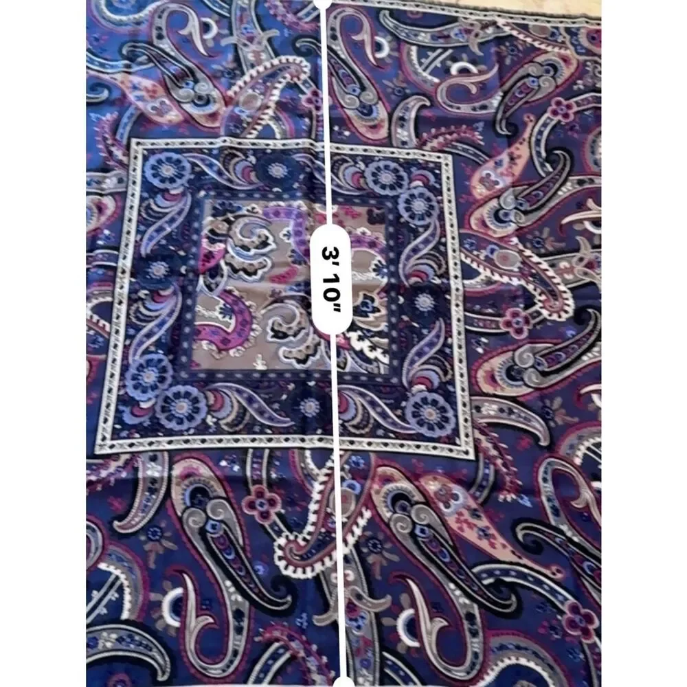 VTG Accessory Street Oscar de la Renta Large Paisley Square Wool Scarf